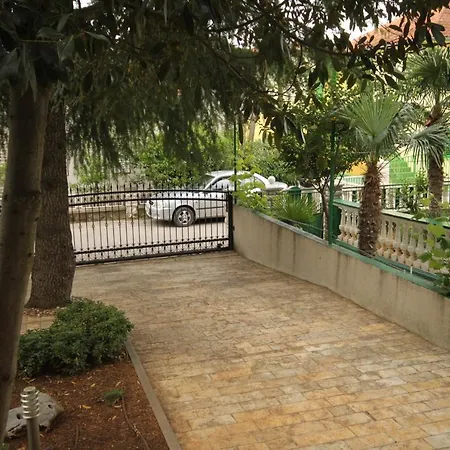 With A Parking Space - 6321 Appartement Vodice